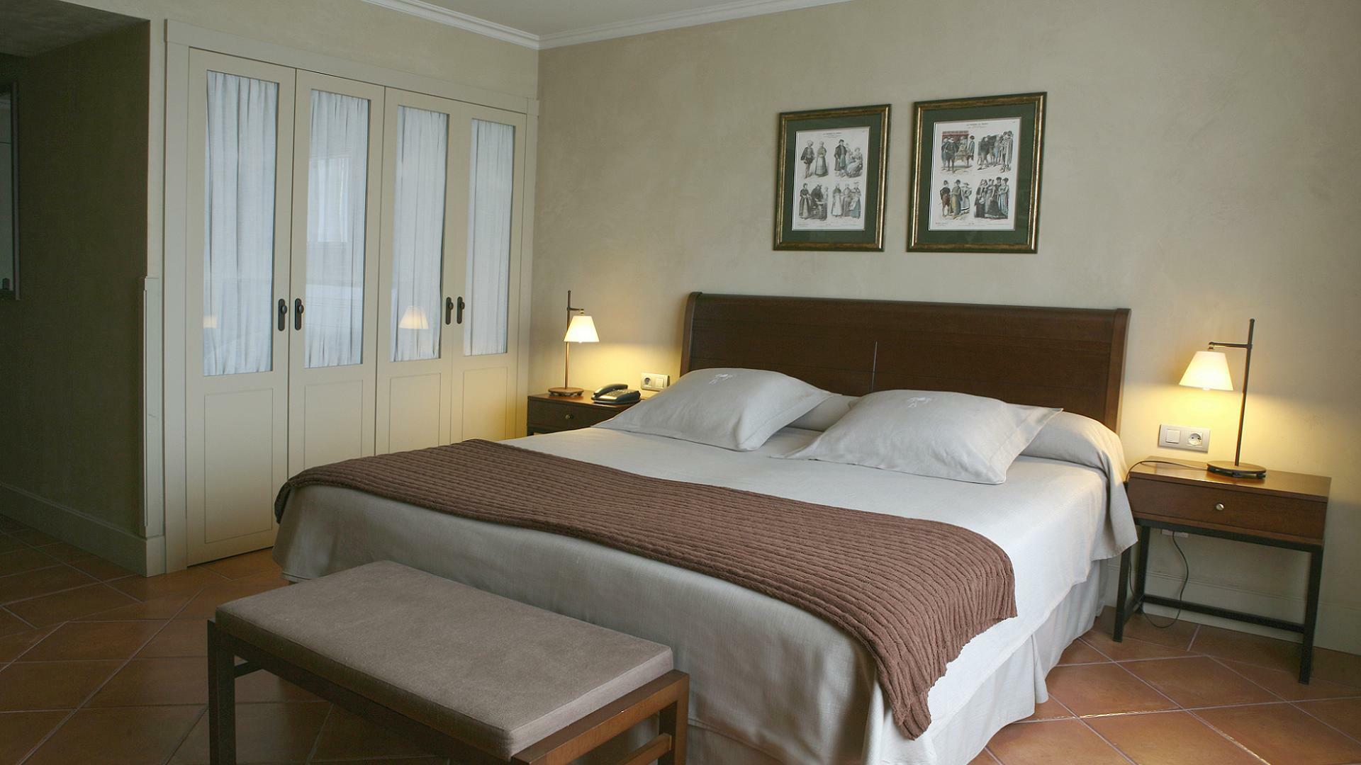 Bremon Boutique Hotel By Duquessa Hotel Collection Cardona Exterior foto